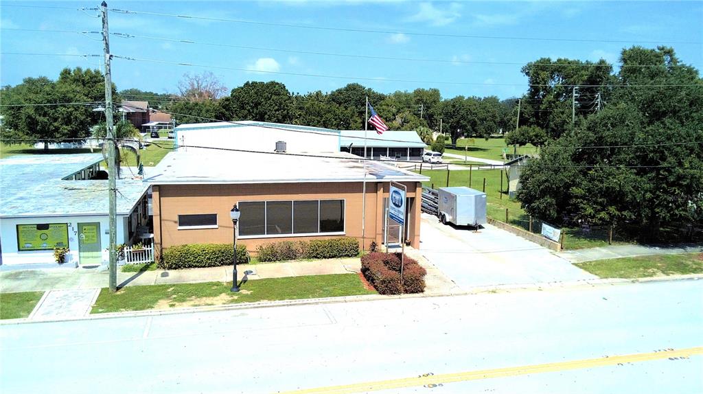 221 N SCENIC HIGHWAY