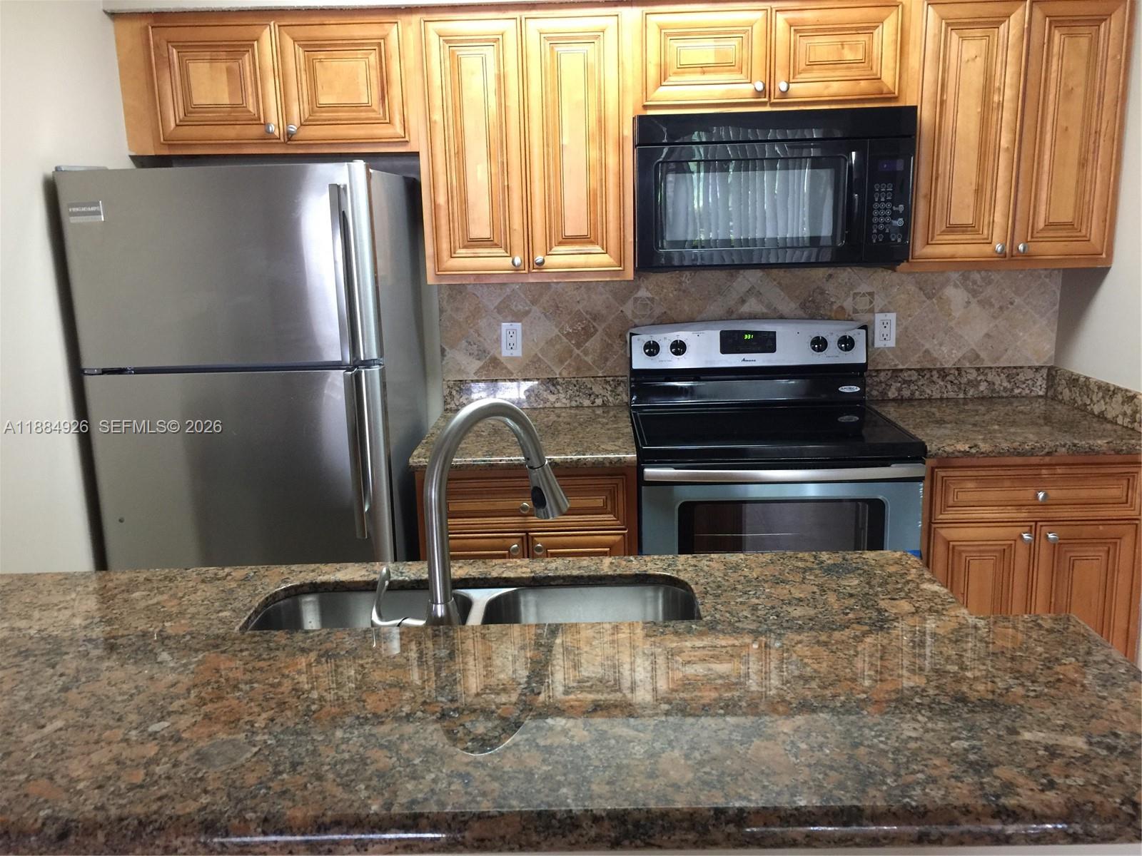1233 SW 46th Ave # 603, Pompano Beach FL 33069