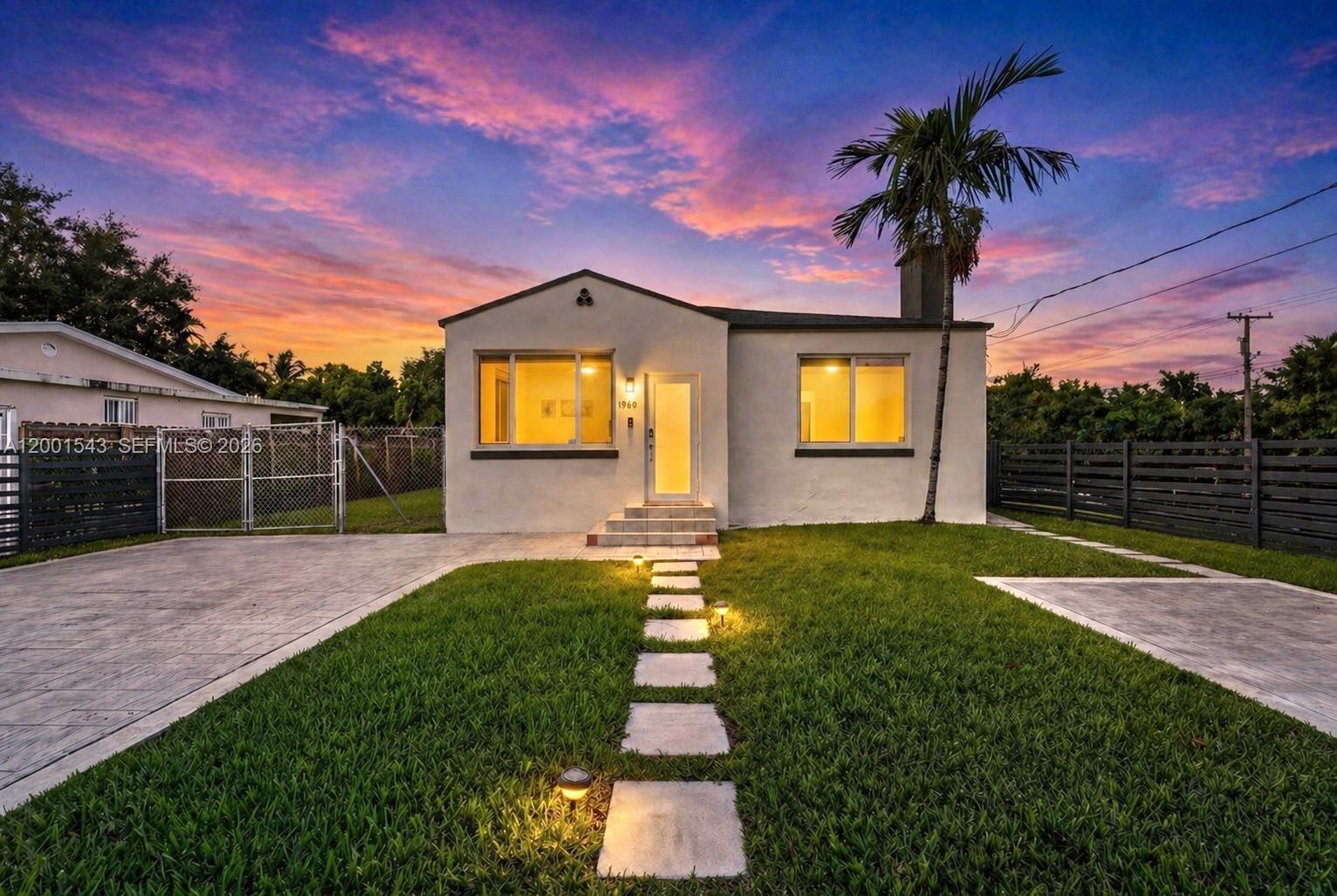 1960 NW 24th Ct, Miami FL 33125