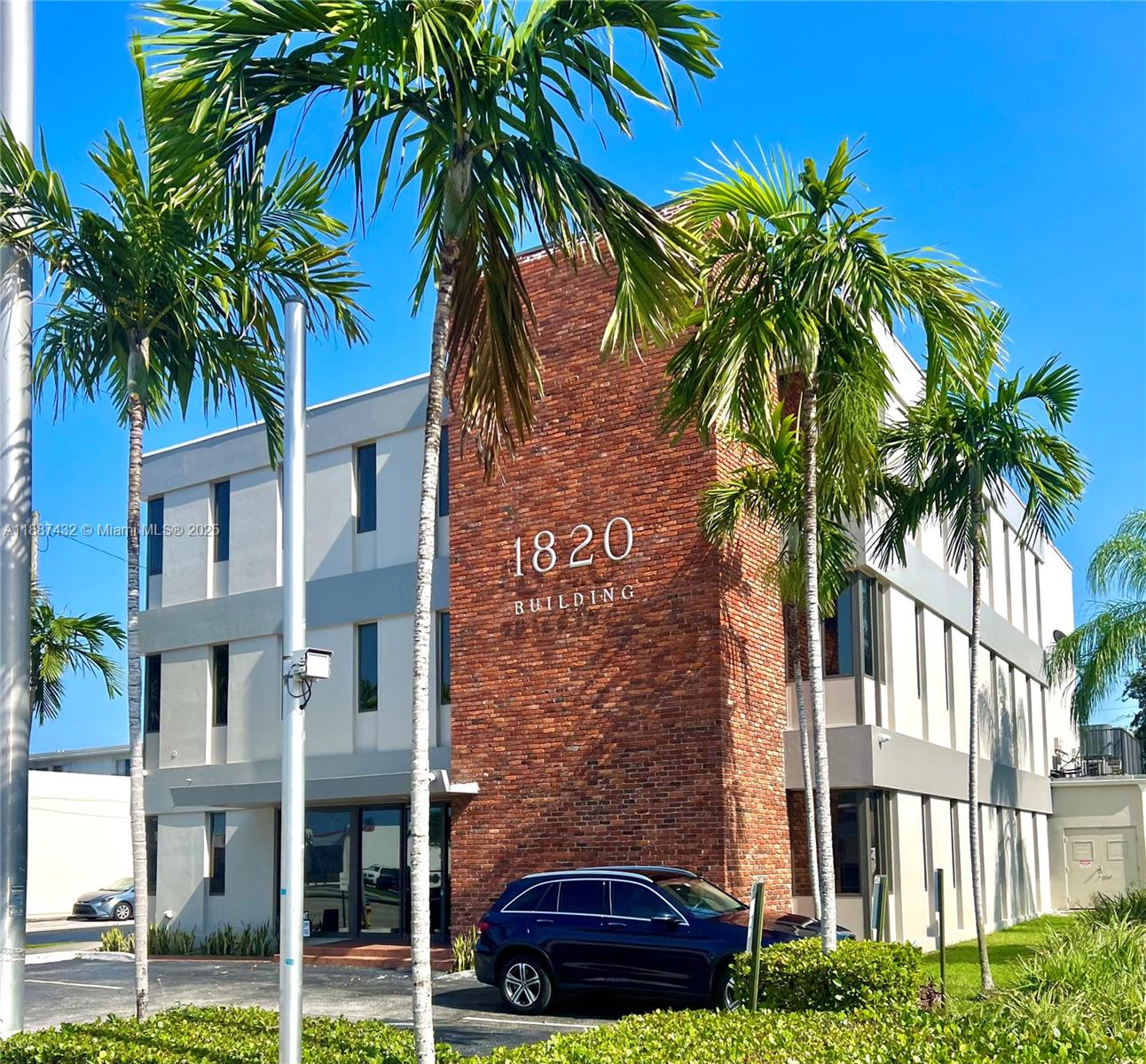 1820 NE 163rd St, North Miami Beach FL 33162