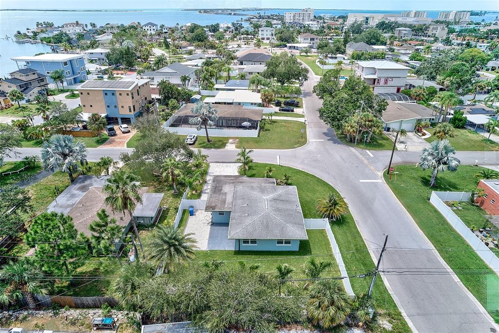 2425 BAYWOOD DRIVE E, DUNEDIN, FL — photo 4 of 30