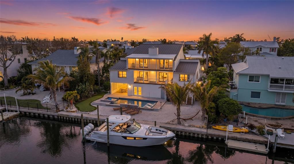 519 LOQUAT DRIVE