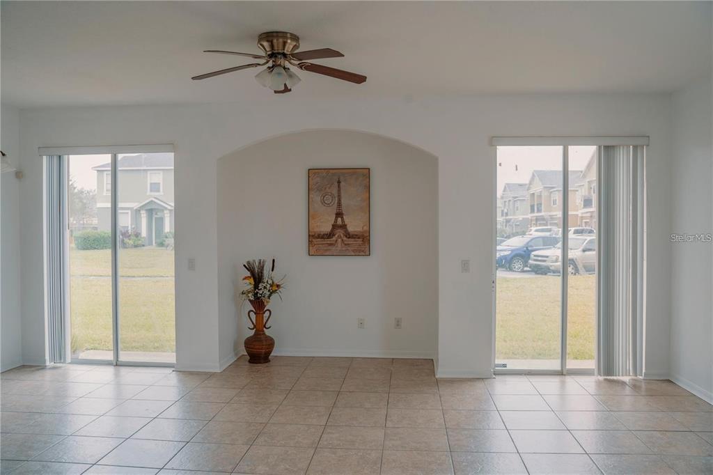 2018 ESTANCIA CIRCLE UNIT C, KISSIMMEE, FL — photo 4 of 25
