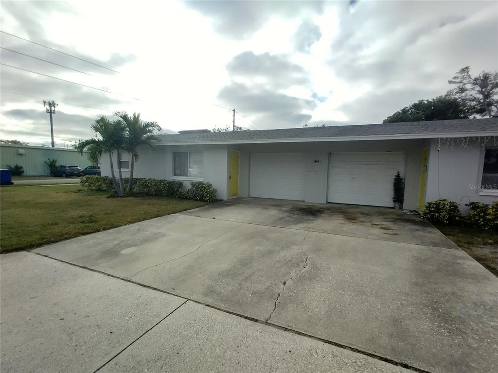 1388 ROBIN HOOD LANE UNIT 1141-B