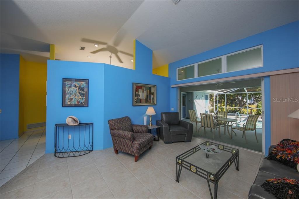 22 MARINER LANE, ROTONDA WEST, FL — photo 5 of 25