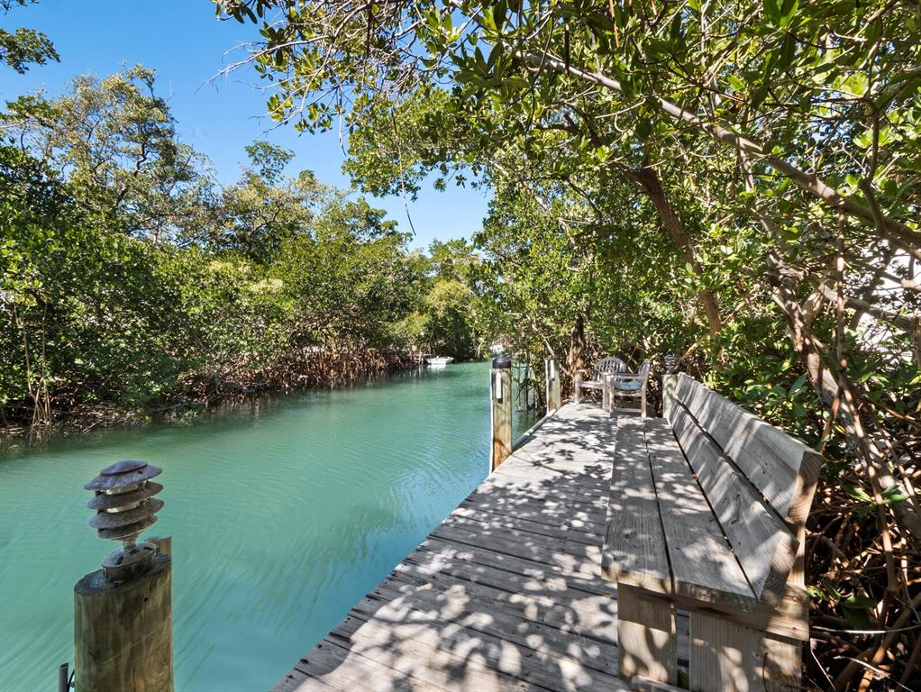 677 LANDS END DRIVE, LONGBOAT KEY, FL — photo 5 of 30