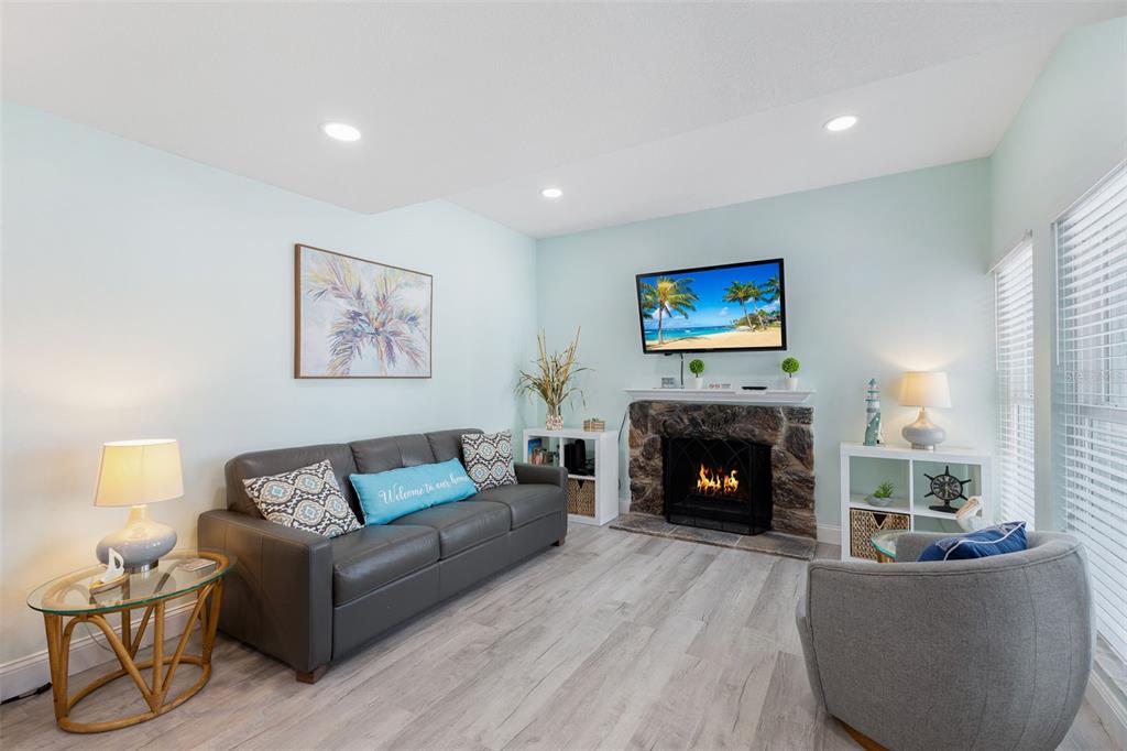 337 REX PLACE UNIT G, MADEIRA BEACH, FL — photo 3 of 30