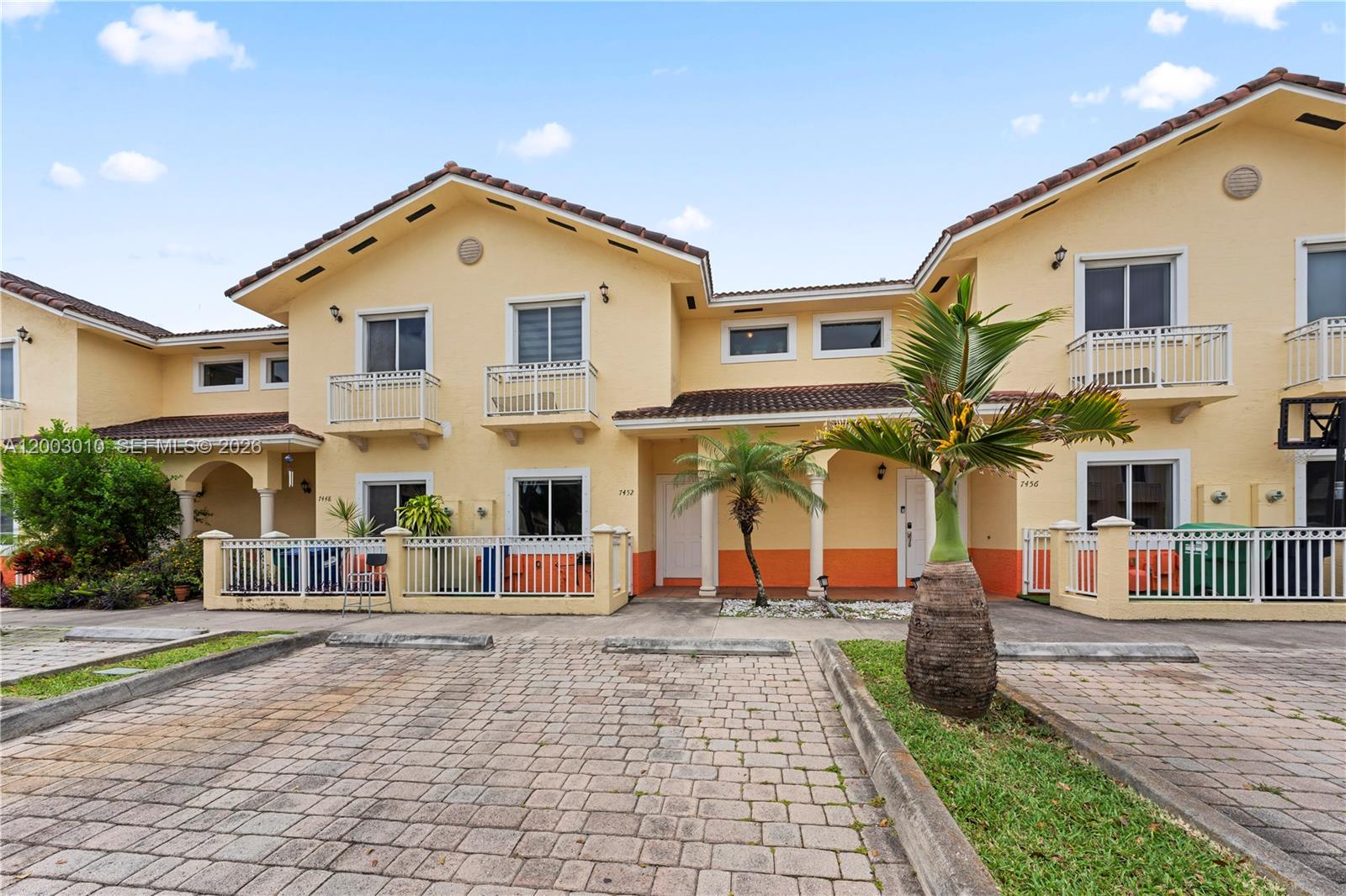 7452 NW 178th St, Hialeah FL 33015