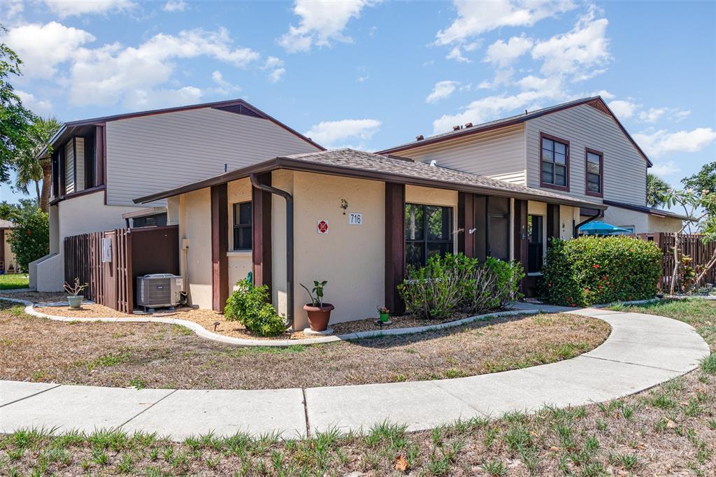 716 SE 12TH COURT UNIT 31