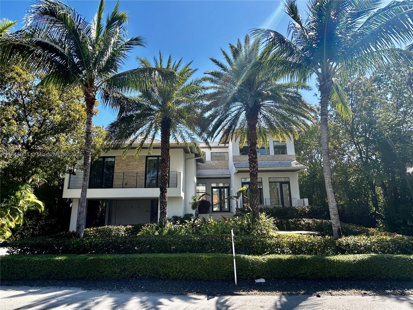 561 Hampton Ln, Key Biscayne FL 33149