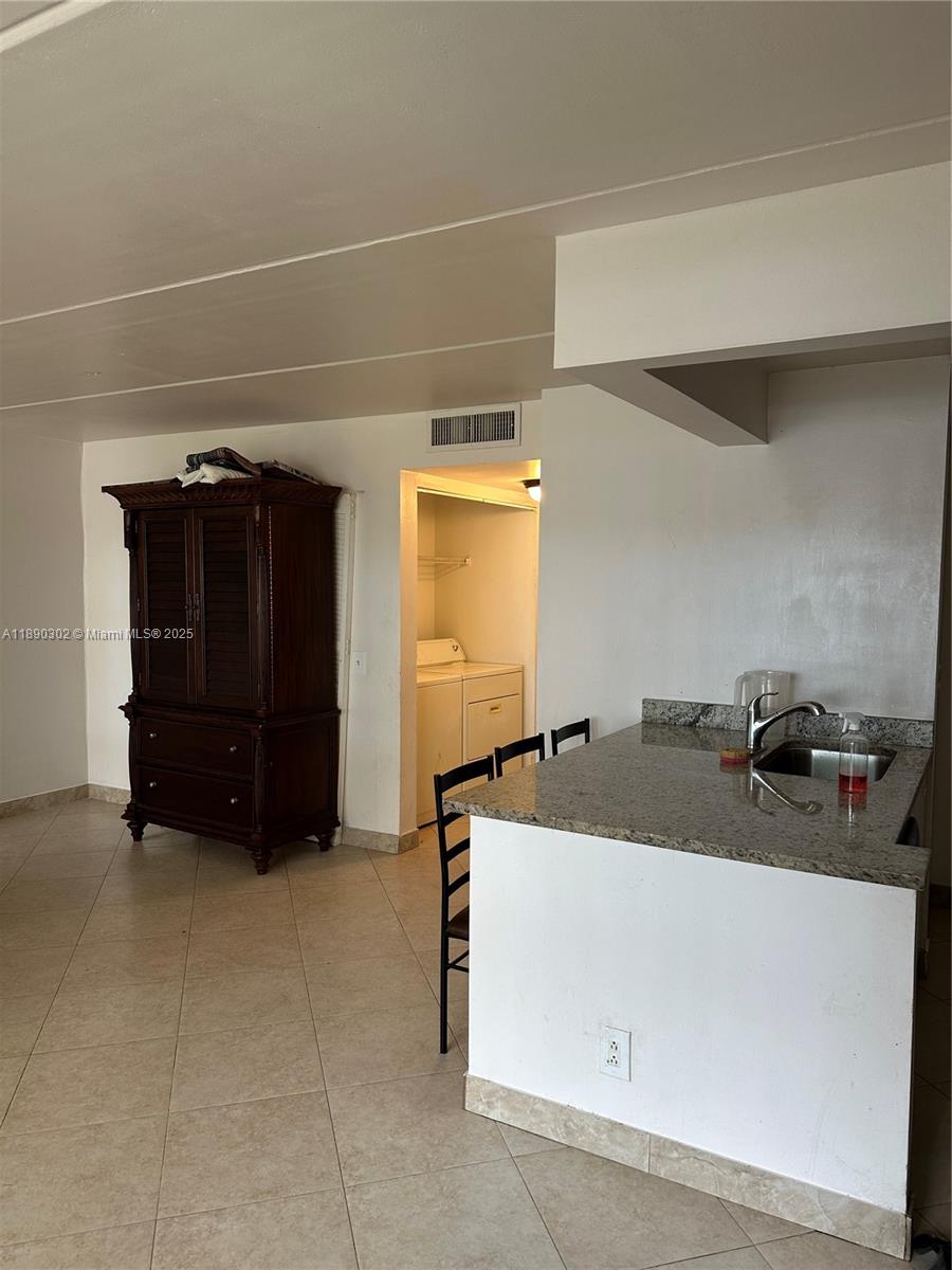 805 Meadows Cir # 805, Boynton Beach FL 33436