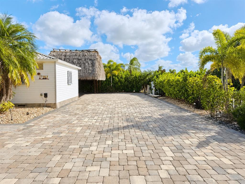 3520 SW 7TH MANOR UNIT 357