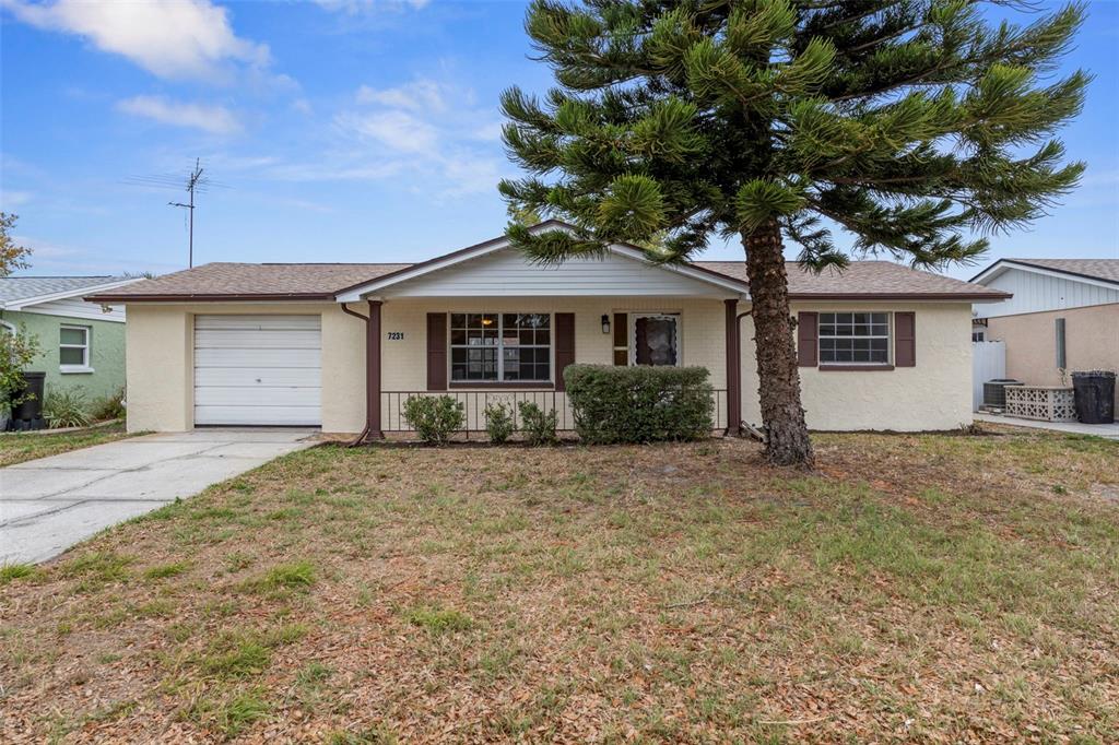 7231 OAK CREST DRIVE