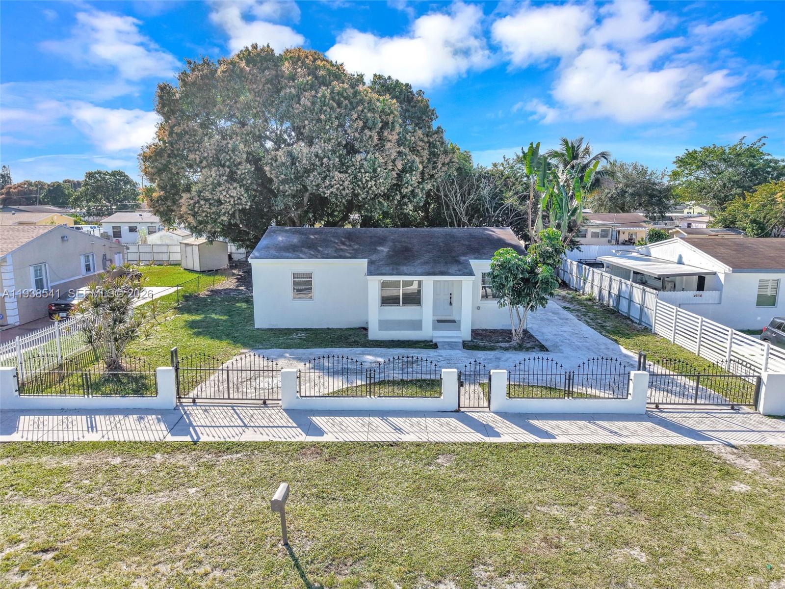 2932 NW 159th St, Miami Gardens FL 33054
