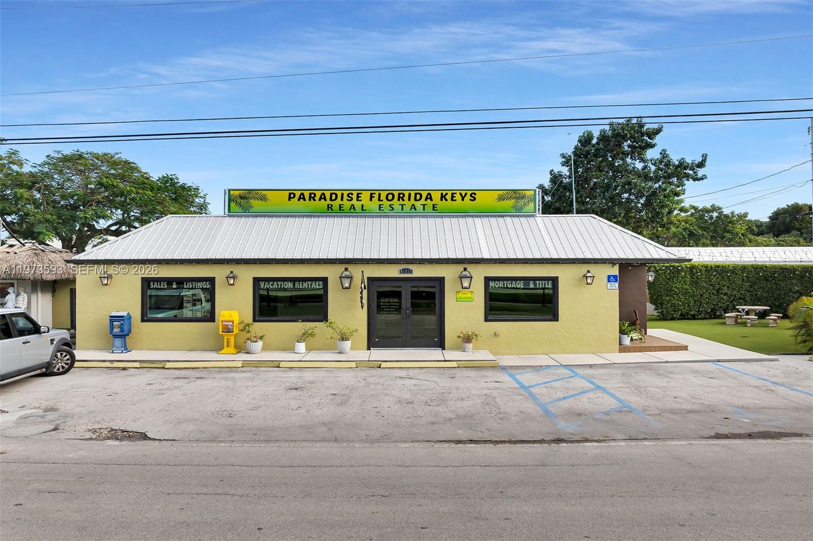 105 PALM AVE., Islamorada FL 33036