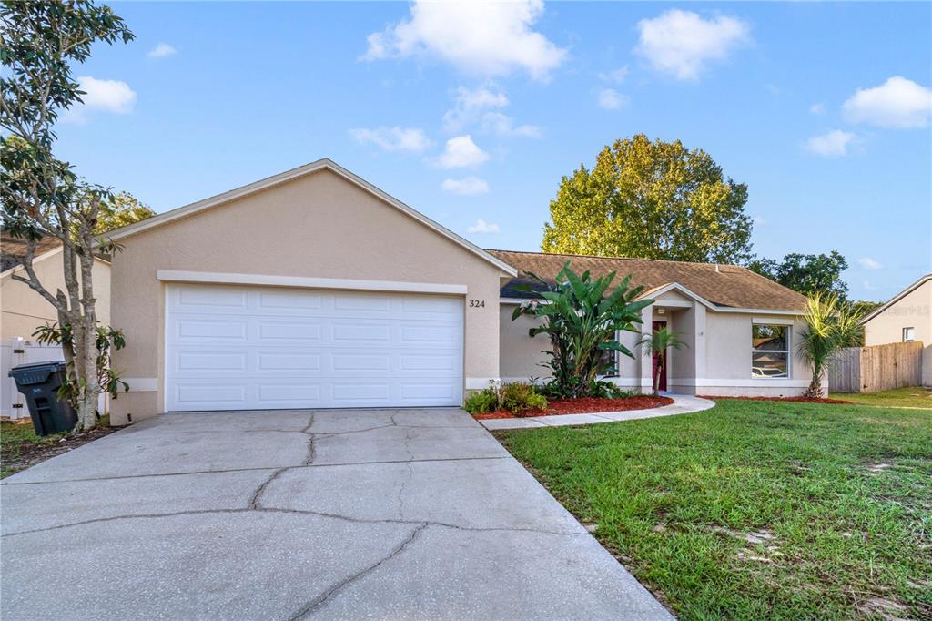 324 OAKPARK LOOP