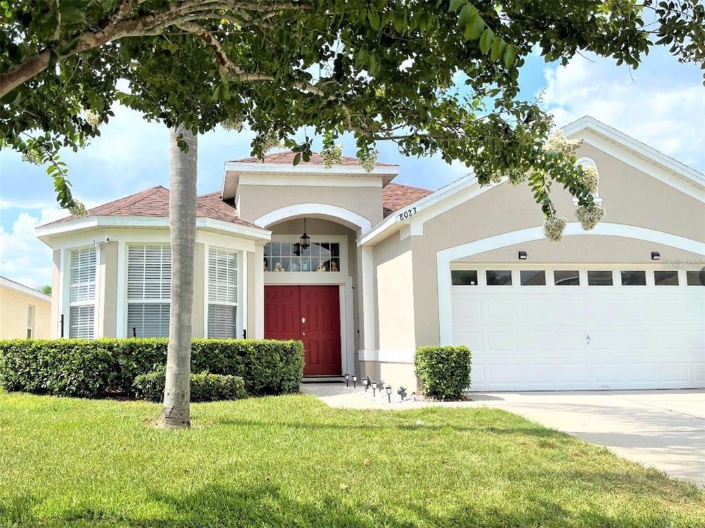 8023 KING PALM CIRCLE