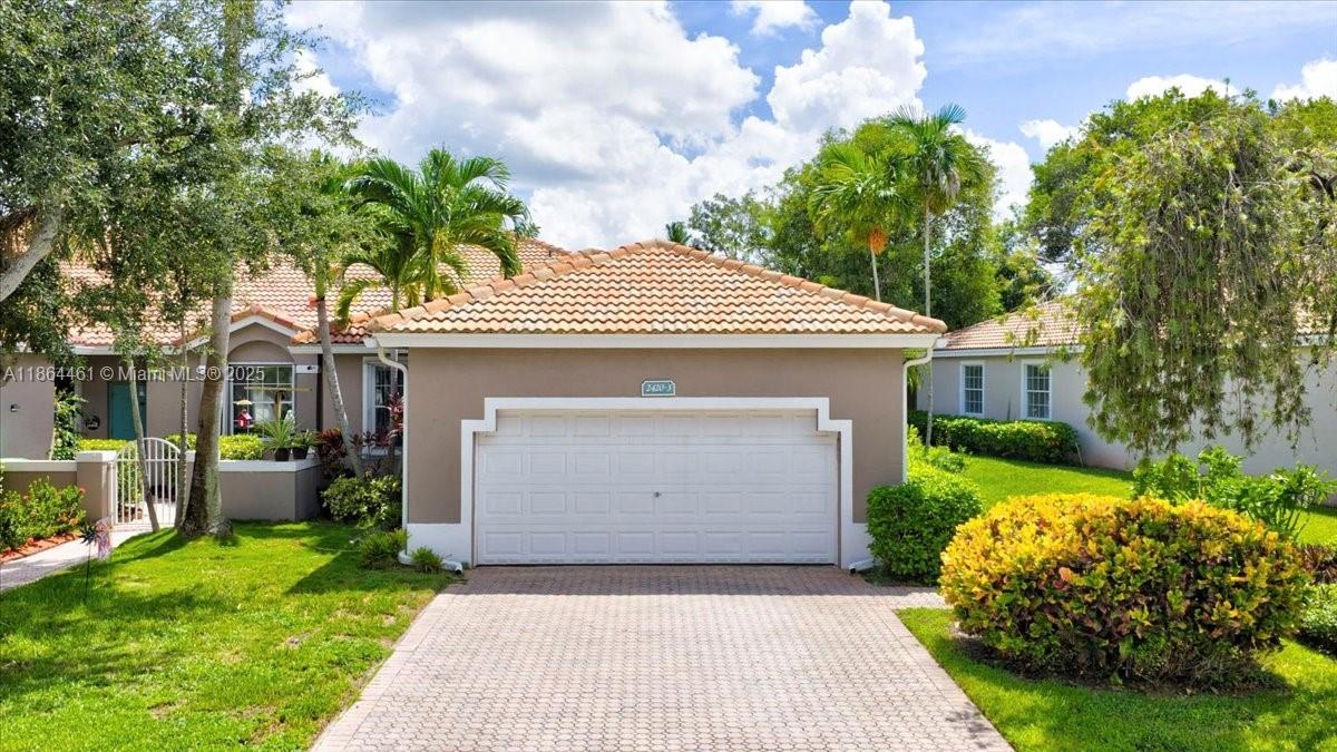 2420 E Aragon Blvd # 3, Sunrise FL 33313