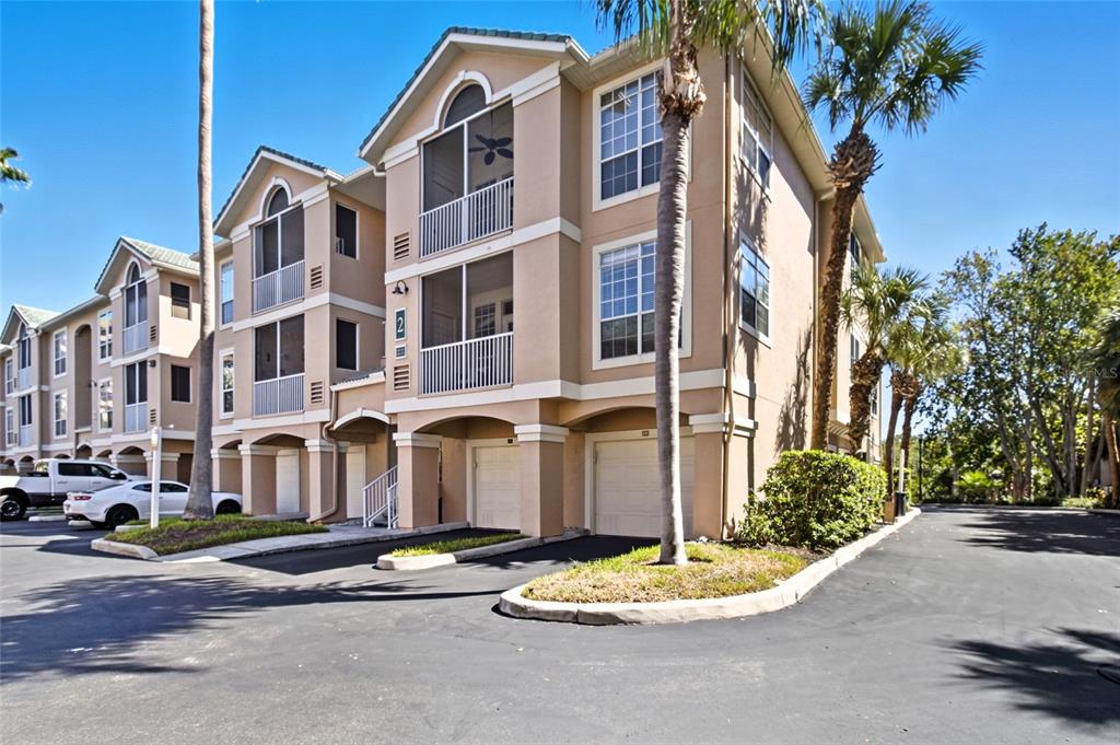 2212 BAY CLUB CIRCLE UNIT 2212