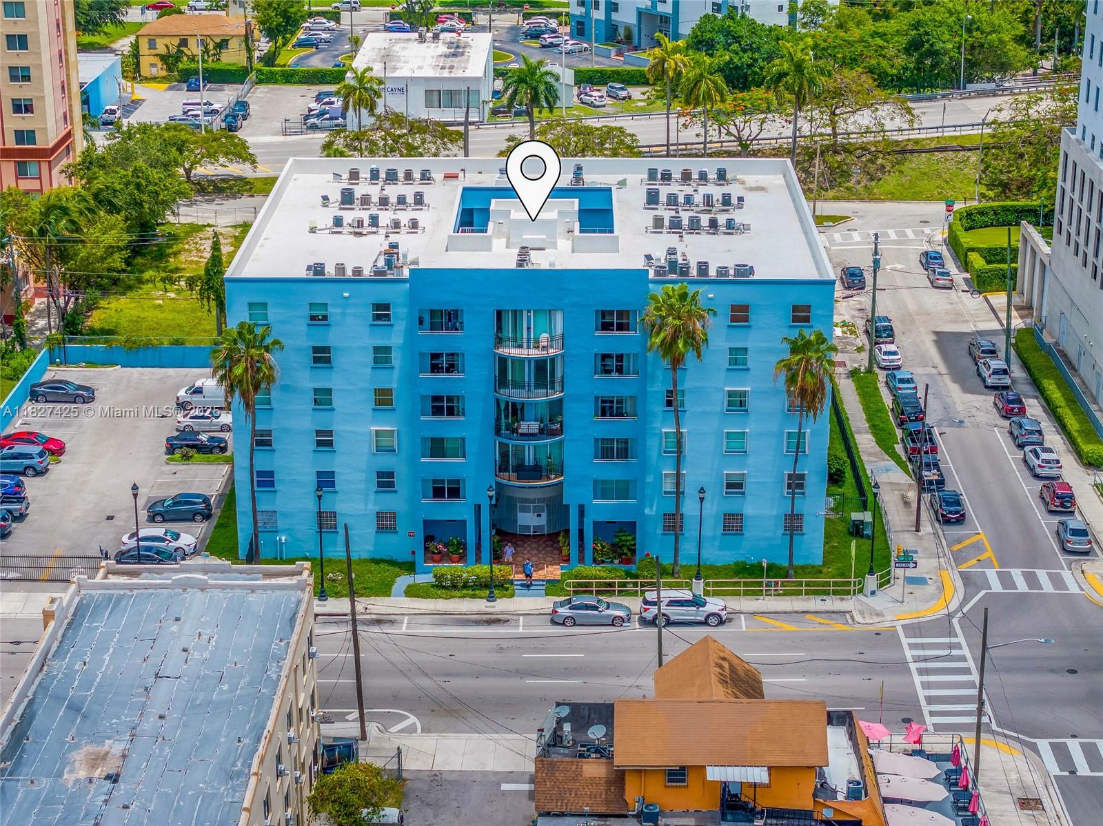 501 SW 1st St # 308, Miami FL 33130