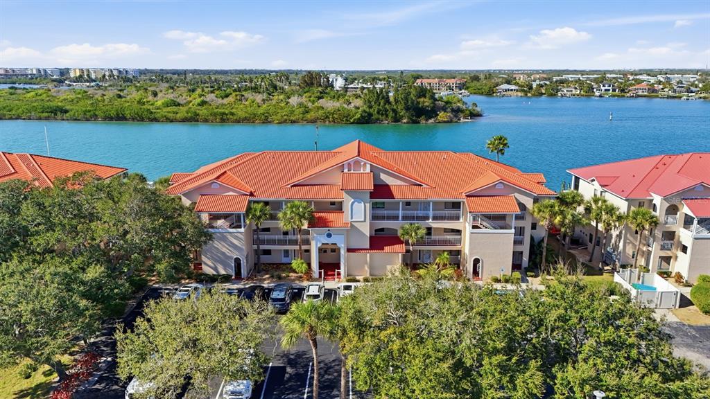 458 BOUCHELLE DRIVE UNIT 203