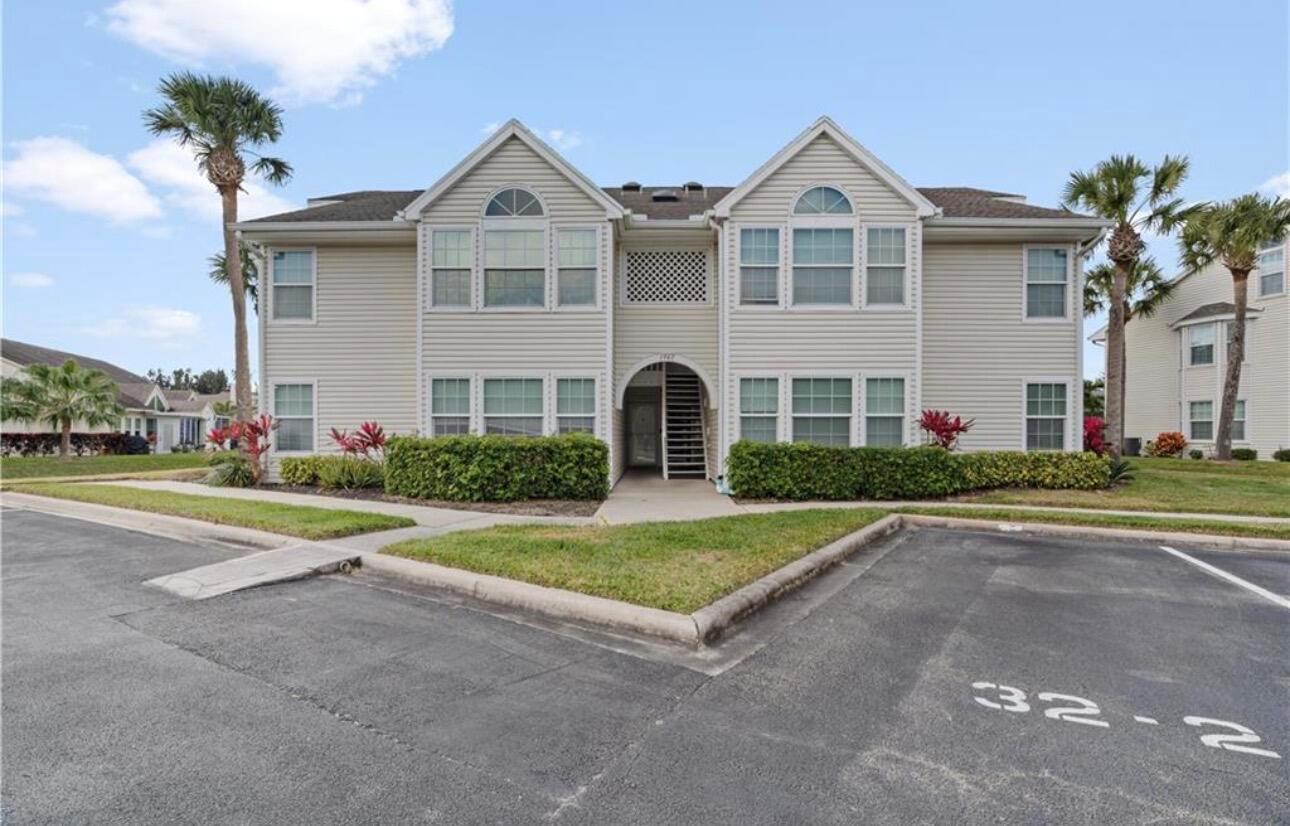 1907 Aynsley Way # 2, Vero Beach FL 32966