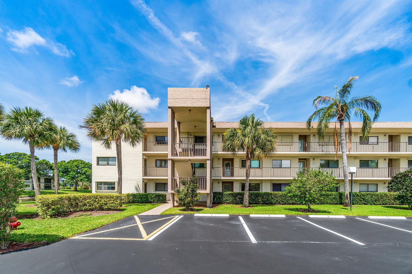 5550 Witney Drive # 102, Delray Beach FL 33484