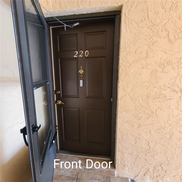 220 BUTTONWOOD CIRCLE UNIT 220, SEMINOLE, FL — photo 3 of 30