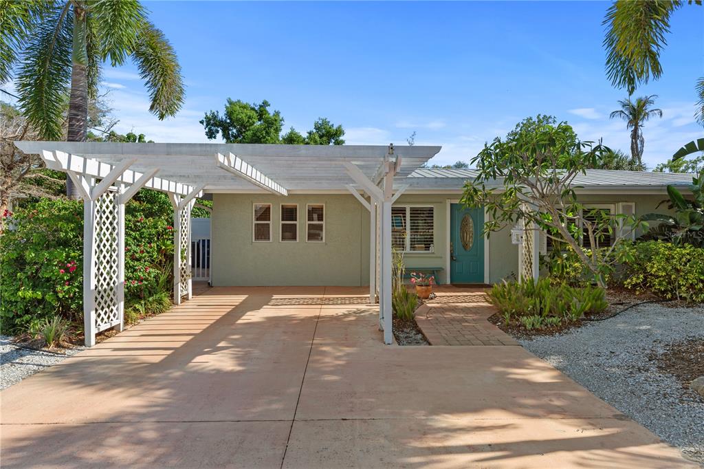 7860 HOLIDAY DRIVE, SARASOTA, FL — photo 2 of 30