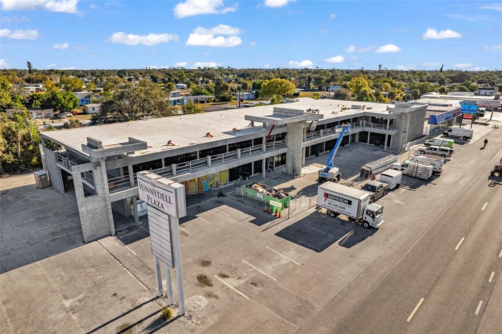 3596 TAMIAMI TRAIL