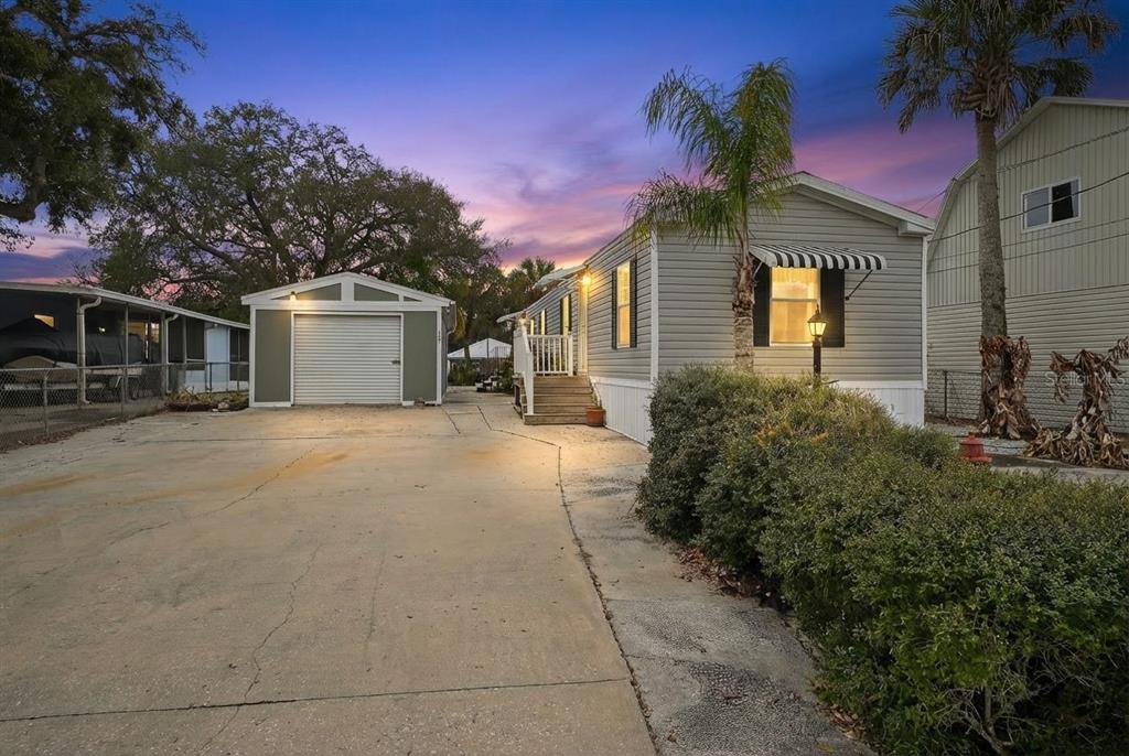 153 GARY AVENUE, OAK HILL, FL — photo 2 of 30