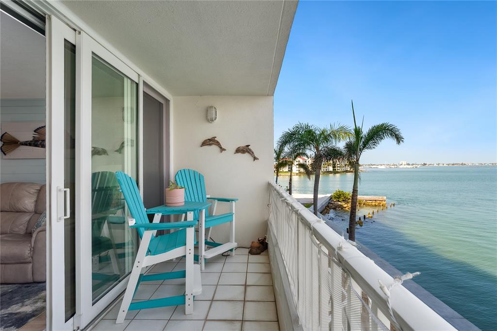 5279 ISLA KEY BOULEVARD S UNIT 212