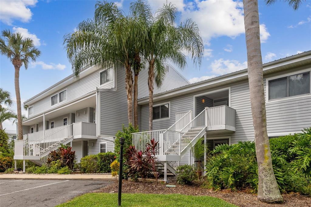 210 RIVER BEND PLACE UNIT B, WELAKA, FL — photo 2 of 30