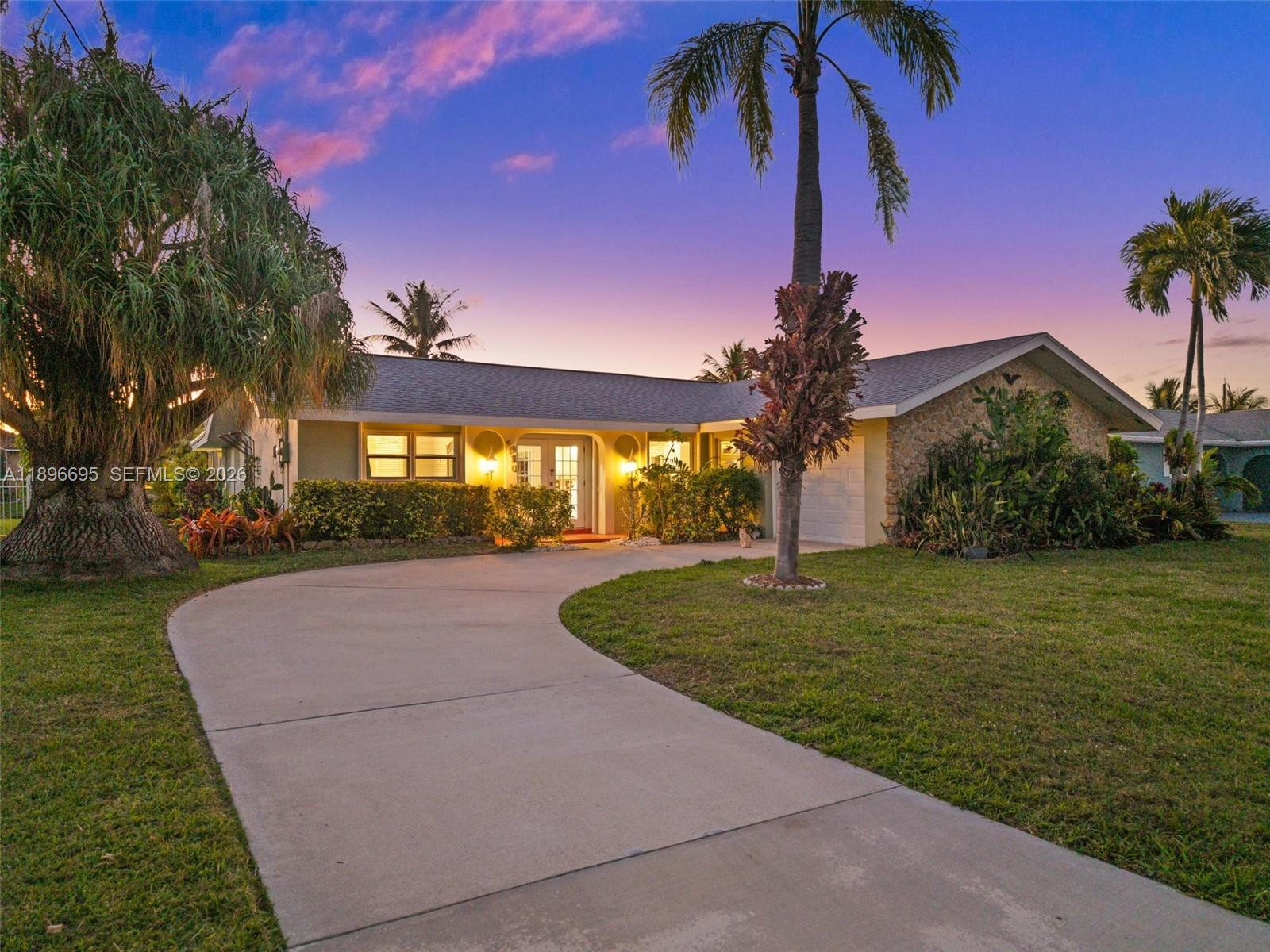 4910 Sorrento Ct, Cape Coral FL 33904