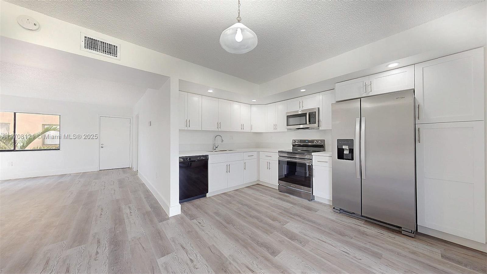 8420 SW 133rd Ave Rd # 212, Miami FL 33183