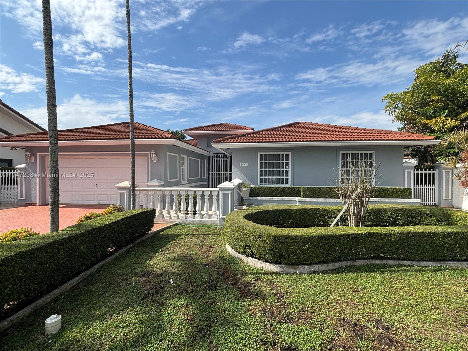 1994 SW 142nd CT, Miami FL 33175