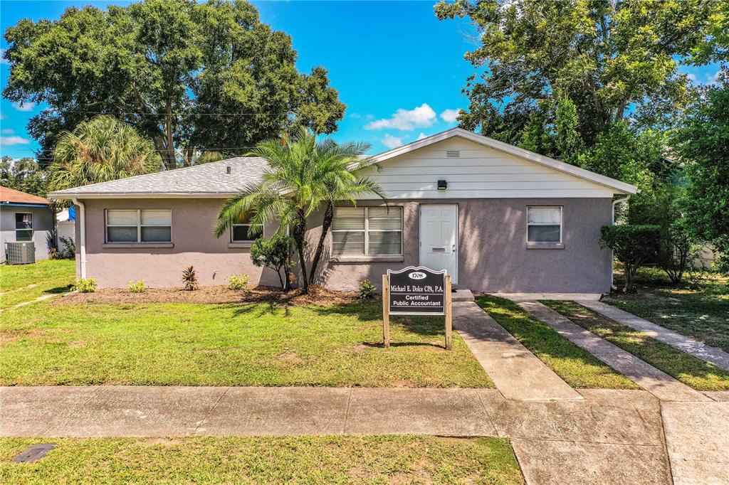 1708 MOCKINGBIRD LANE
