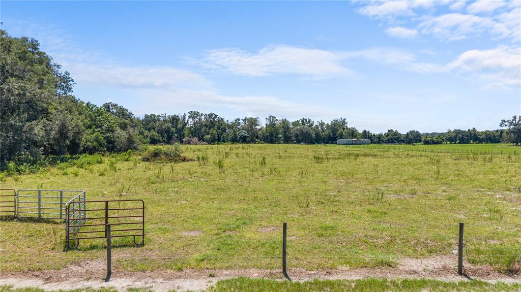 NW 65TH AVENUE, TRENTON, FL — photo 3 of 21