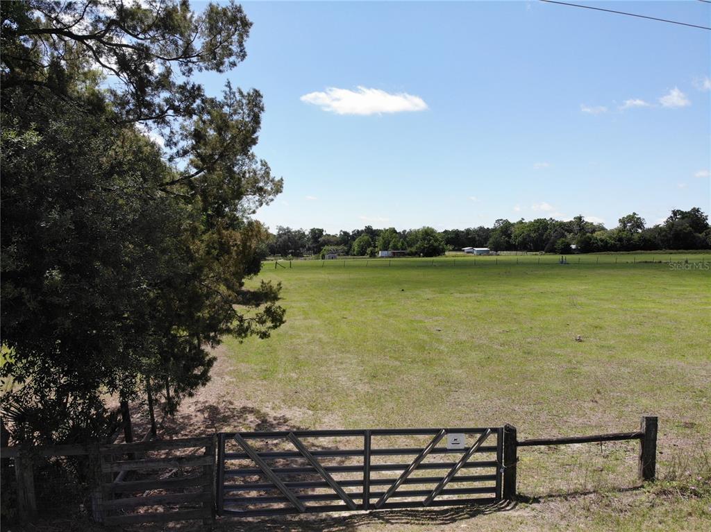 3650 95TH STREET, ANTHONY, FL — photo 3 of 7