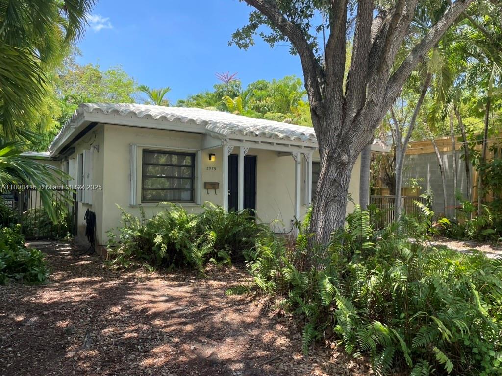 2975 Shipping Ave, Coconut Grove FL 33133