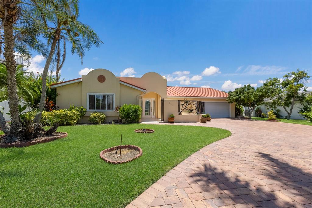 811 ARLINGTON ROAD