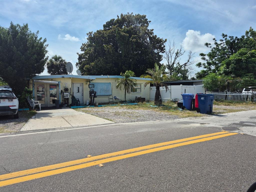4007 FLAMINGO DRIVE
