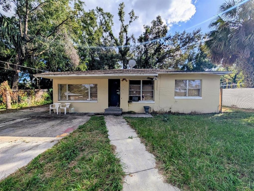 303 E HOLLYWOOD STREET