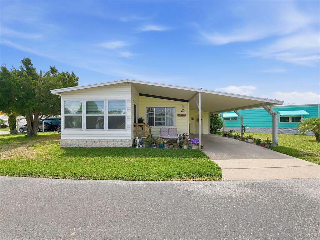 5206 WISTERIA CIRCLE