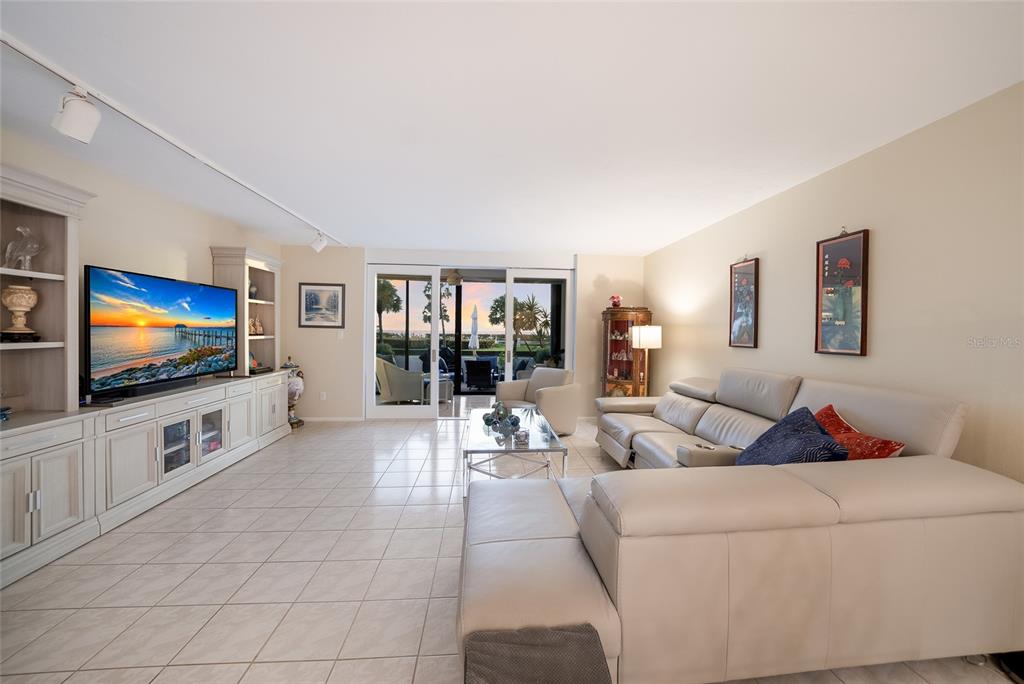 713 BAYPORT WAY UNIT 713, LONGBOAT KEY, FL — photo 5 of 30