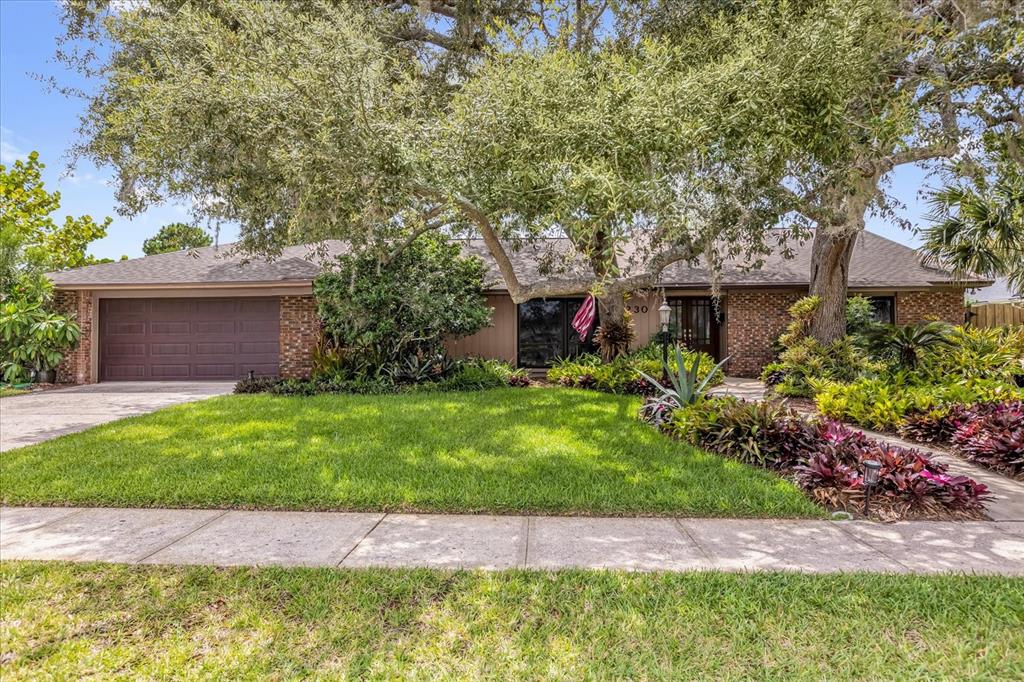 230 W SPRING LAKE DRIVE