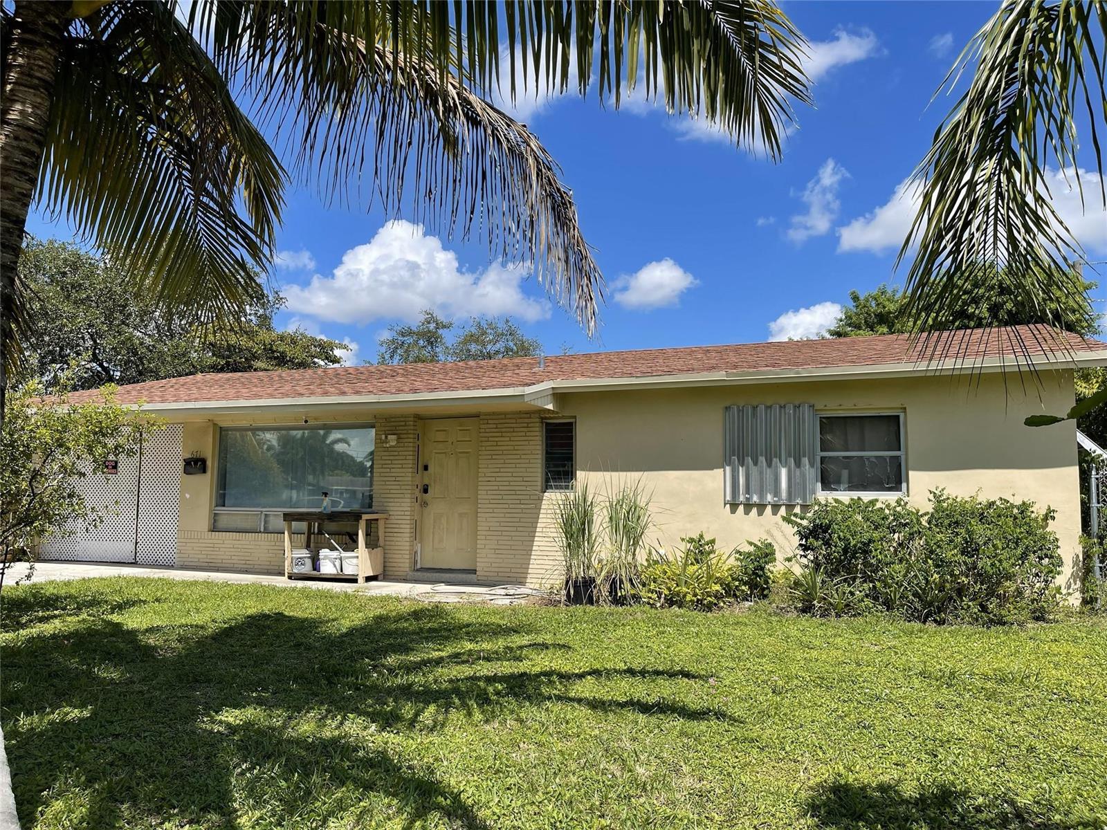 671 NW 38th Street, Deerfield Beach FL 33064