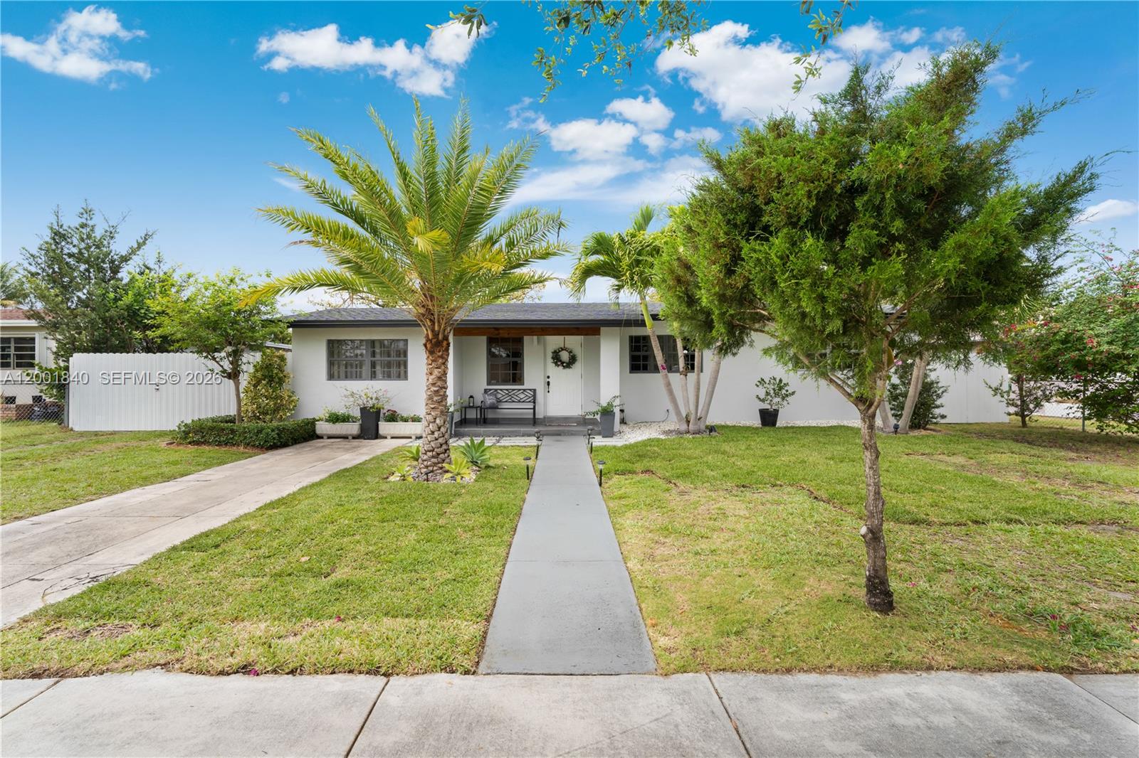 9771 Martinique Dr, Cutler Bay FL 33189