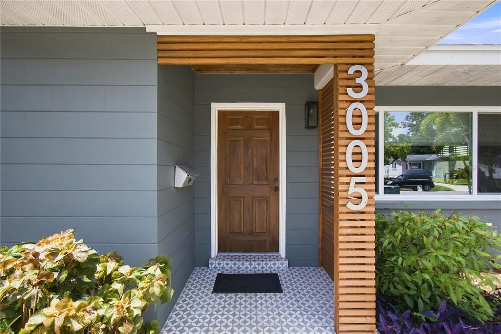 3005 10TH AVENUE N, ST PETERSBURG, FL — photo 2 of 30