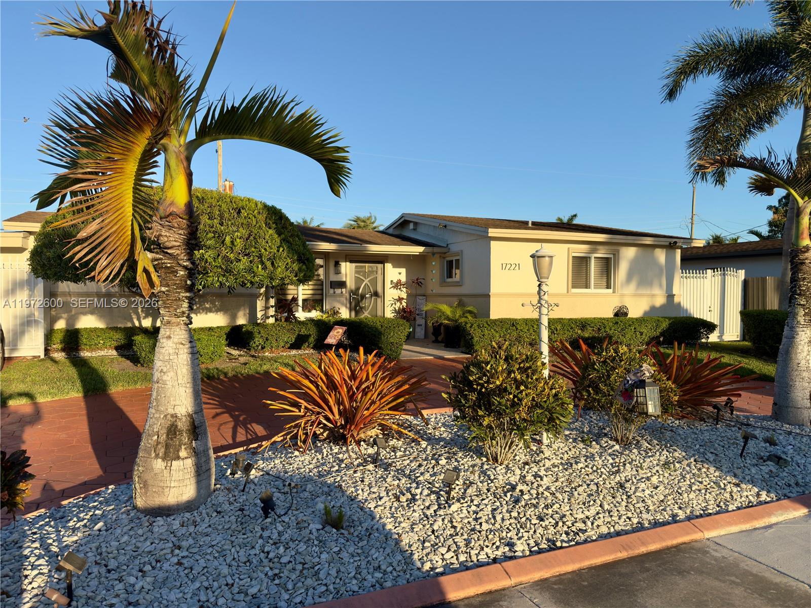 17221 NW 82nd Ave, Hialeah FL 33015